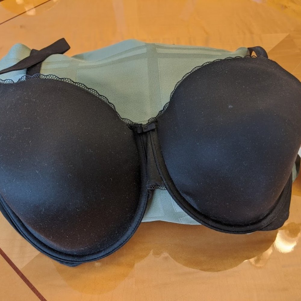 NWT Calvin Klein Bra 40D Black